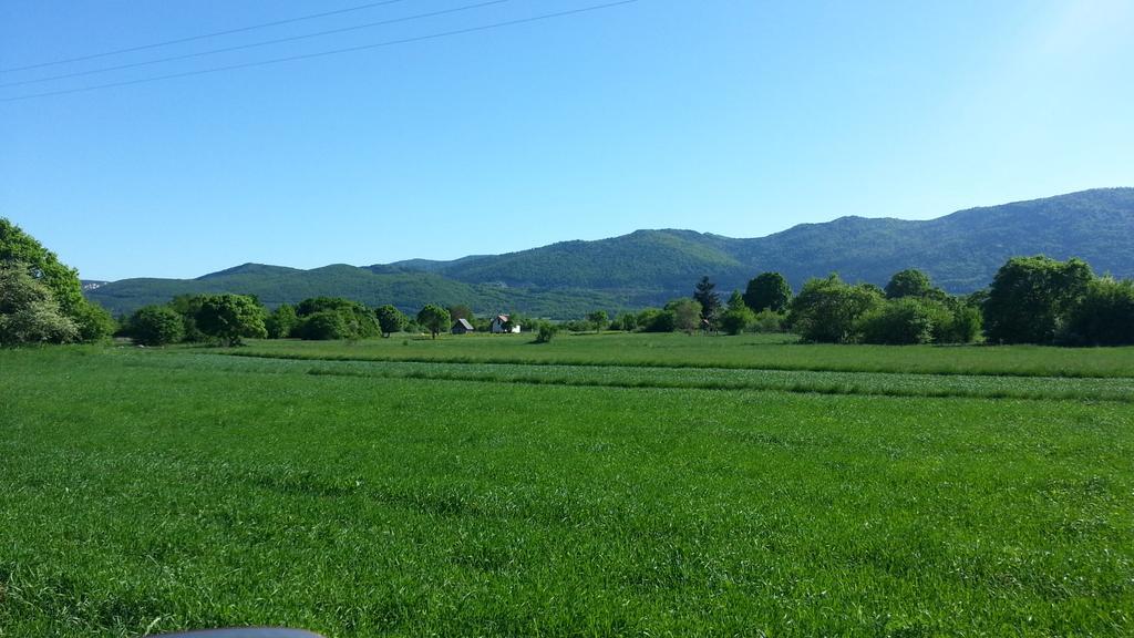Gacka Valley Licko Lesce Exteriör bild