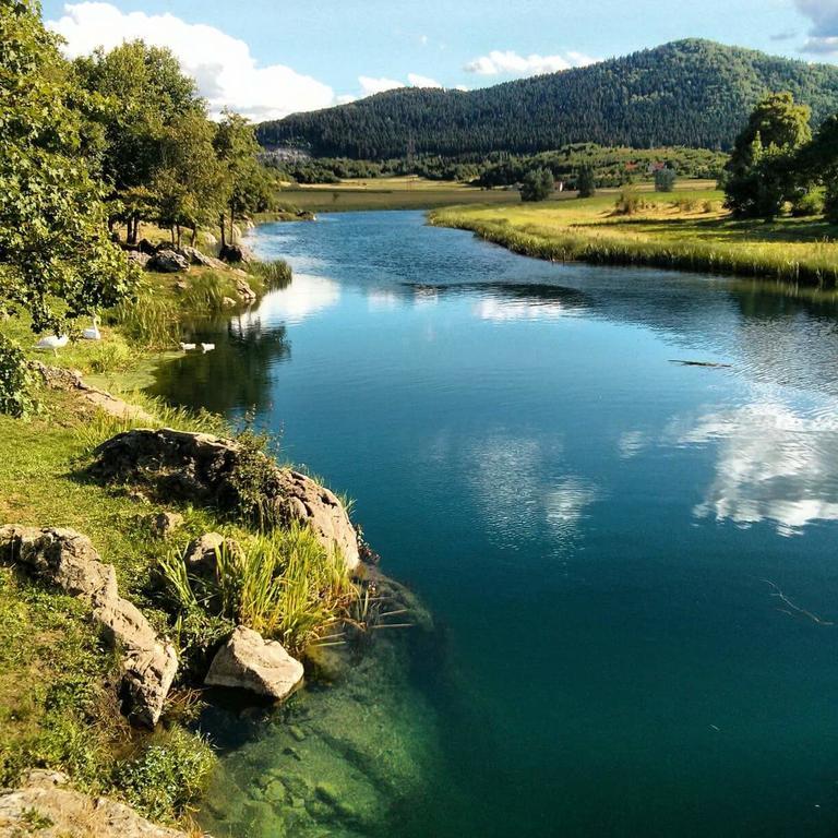 Gacka Valley Licko Lesce Exteriör bild